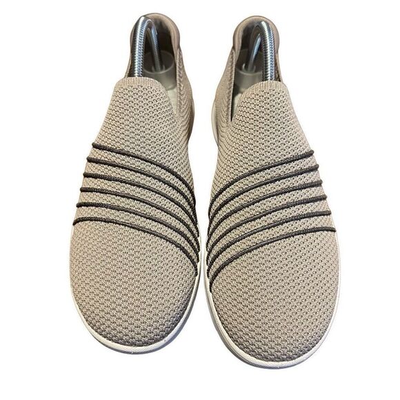 Clarks Adella CloudSteppers Womens Slip On Comfort Sneaker Shoe Tan Gray 9.5 - Picture 9 of 11